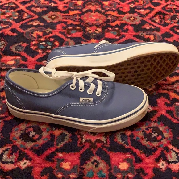 Vans Classic Lace Up Sneakers - Picture 3 of 3
